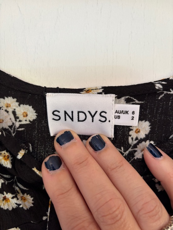 SNDYS Black Daisy Floral Maxi Dress Size 2 Billow Sleeve Milkmaid Dark Soft Girl - Picture 8 of 15